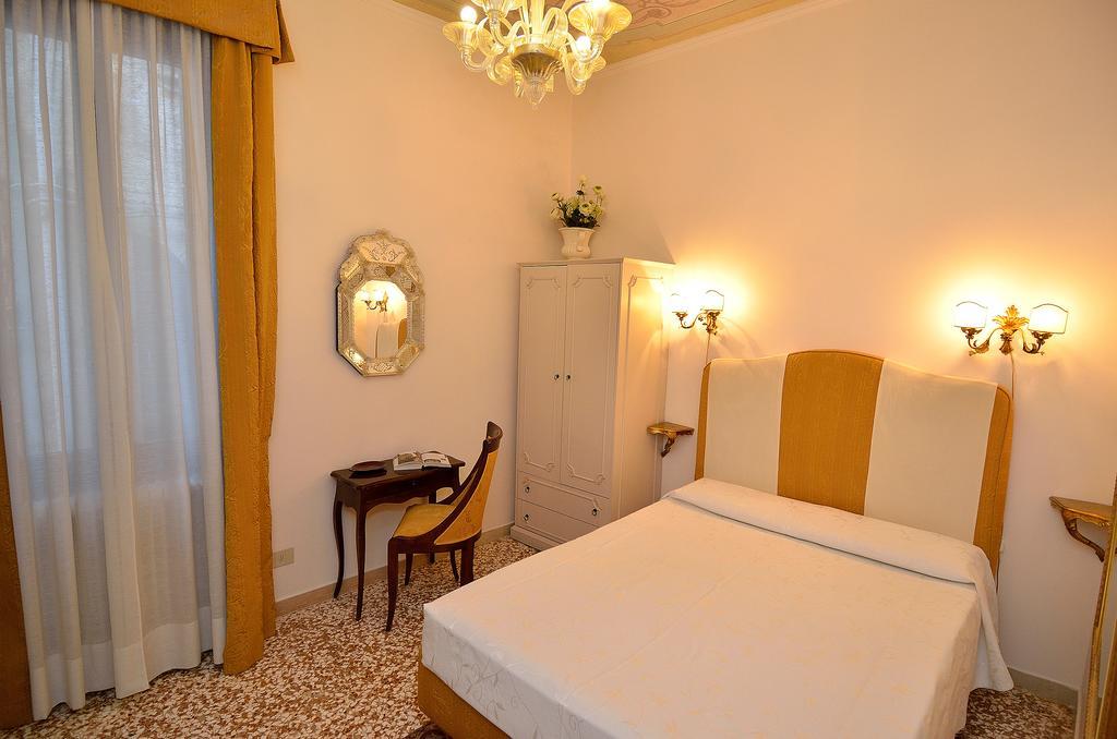 Nocleg ze śniadaniem Ca Del Modena Only 2*